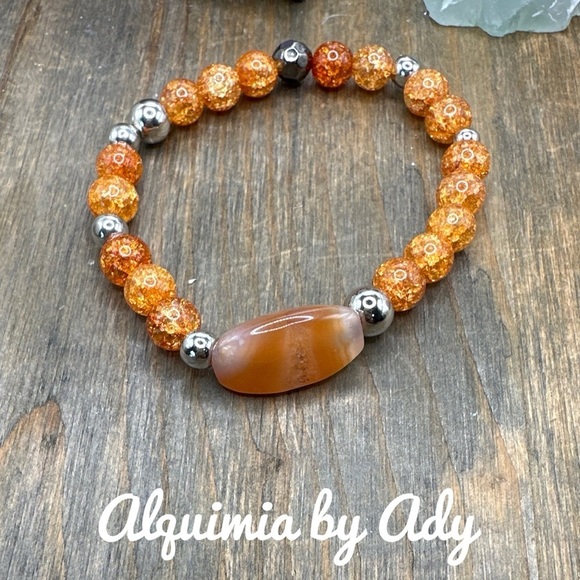 Carnelian Crackled Quartz chunky beaded bracelet in Tangerine color - Picture 1 of 3
